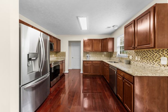 7020 Timber Oak Dr, Mount Juliet, TN 37122