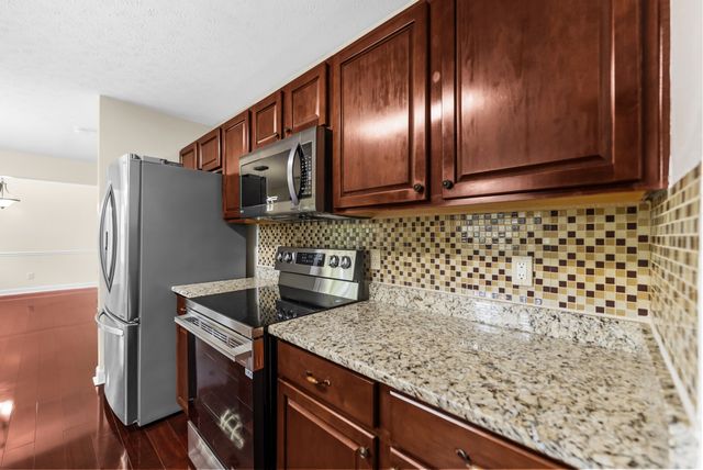 7020 Timber Oak Dr, Mount Juliet, TN 37122