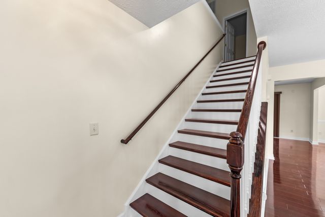 7020 Timber Oak Dr, Mount Juliet, TN 37122