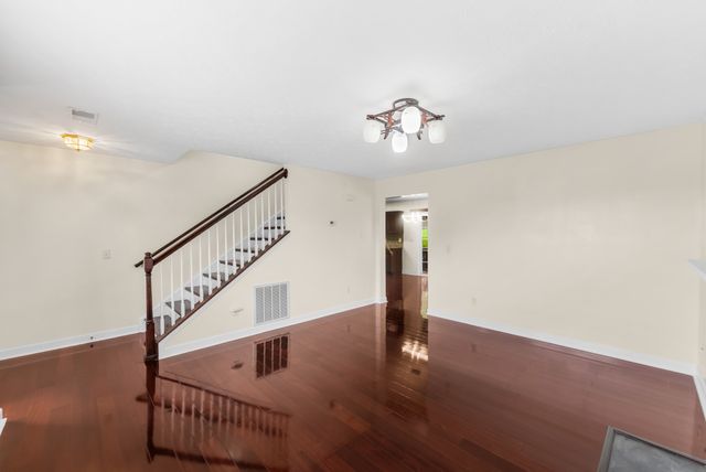 7020 Timber Oak Dr, Mount Juliet, TN 37122