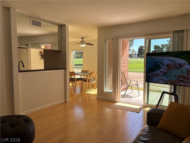 2831 Geary Place 2909, Las Vegas, NV 89109