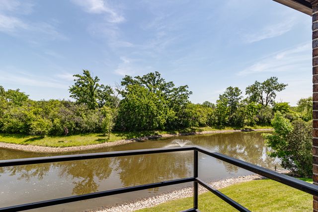 1071 Deerfield Place, Highland Park, IL 60035