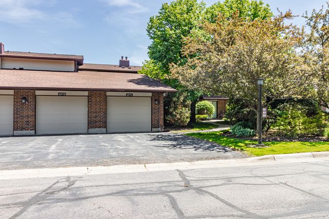 1071 Deerfield Place, Highland Park, IL 60035