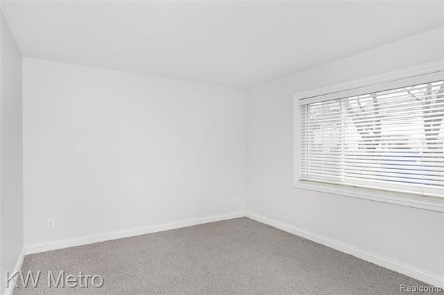 2309 Walton Boulevard 32, Rochester Hills, MI 48309