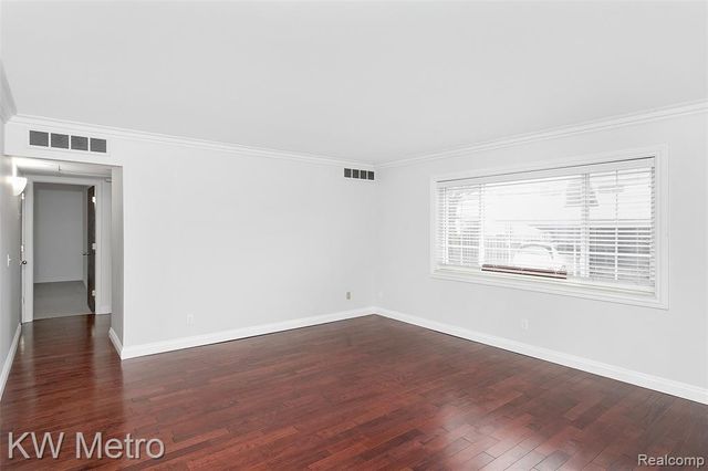2309 Walton Boulevard 32, Rochester Hills, MI 48309