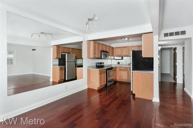 2309 Walton Boulevard 32, Rochester Hills, MI 48309