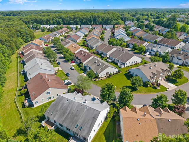 23 Stonewyck Place, Monroe, NJ 08831