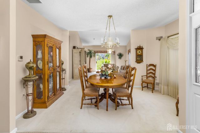 23 Stonewyck Place, Monroe, NJ 08831