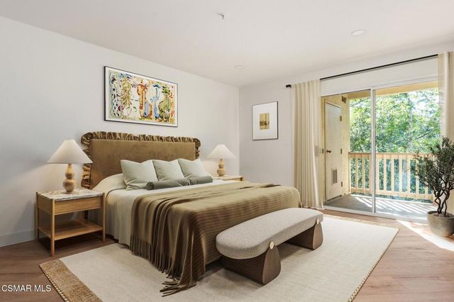 697 Sutton Crest Trail Tl210, Oak Park, CA 91377