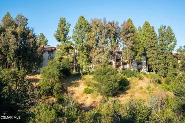697 Sutton Crest Trail Tl210, Oak Park, CA 91377
