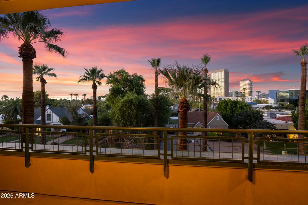17 W VERNON Avenue 316, Phoenix, AZ 85003 — photo 2