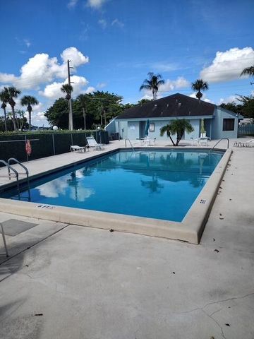 950 S Kanner 508, Stuart, FL 34994