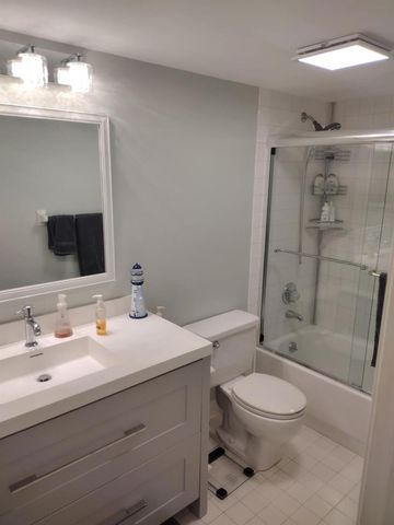 950 S Kanner 508, Stuart, FL 34994