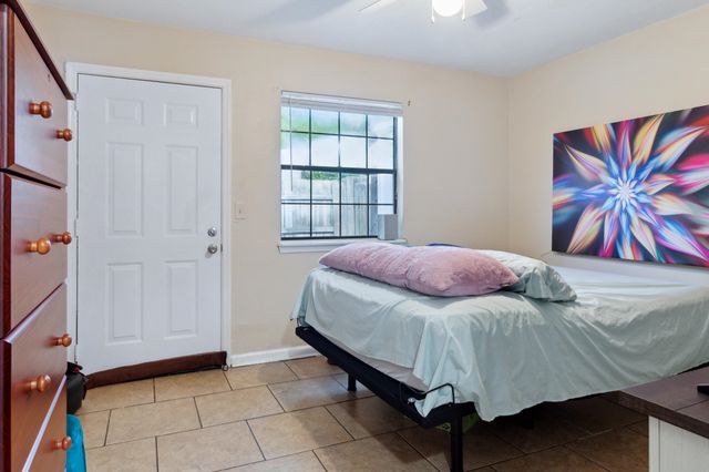 1181 Ocala Road, Tallahassee, FL 32304