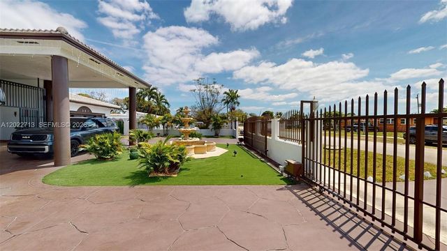357 W 44th St, Hialeah, FL 33012