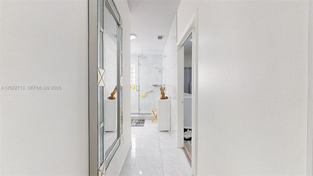 357 W 44th St, Hialeah, FL 33012
