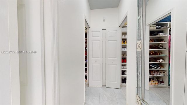 357 W 44th St, Hialeah, FL 33012