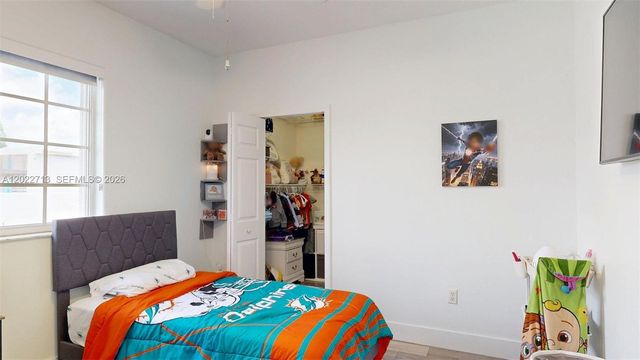 357 W 44th St, Hialeah, FL 33012