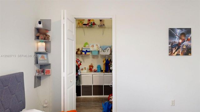 357 W 44th St, Hialeah, FL 33012