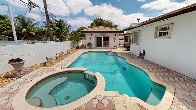 357 W 44th St, Hialeah, FL 33012