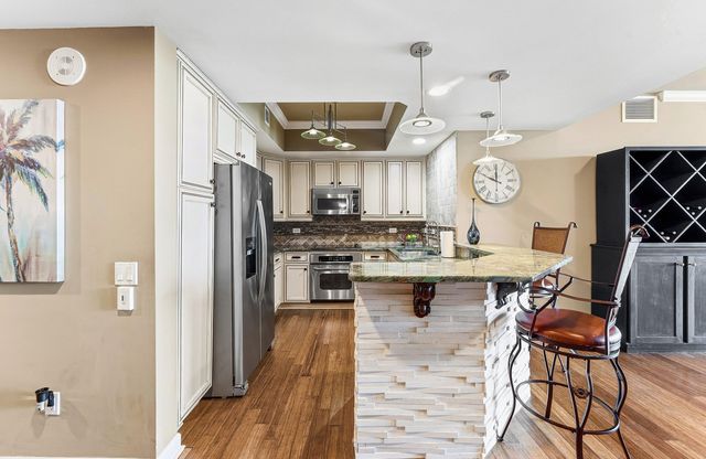 2650 Lake Shore Drive 401, Riviera Beach, FL 33404