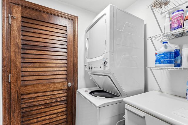 2650 Lake Shore Drive 401, Riviera Beach, FL 33404