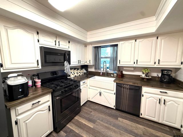 1820 County Road 4670, Pittsburg, TX 75686