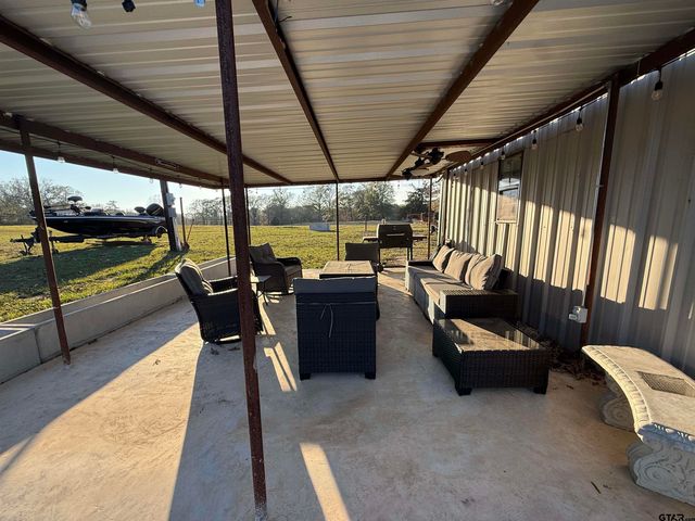 1820 County Road 4670, Pittsburg, TX 75686