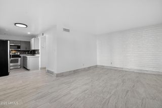 2925 N 38TH Street 2, Phoenix, AZ 85018
