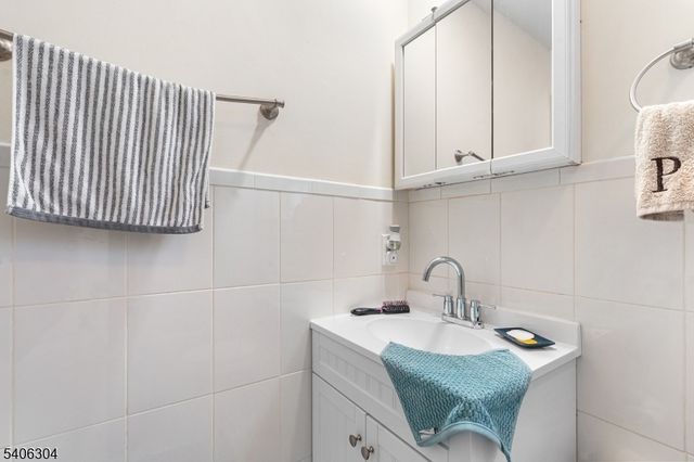 128 Baltimore Ave, Hillside Twp., NJ 07205