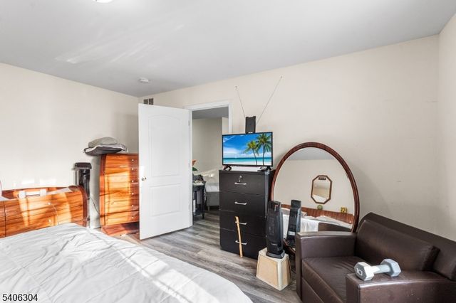 128 Baltimore Ave, Hillside Twp., NJ 07205