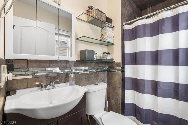 128 Baltimore Ave, Hillside Twp., NJ 07205