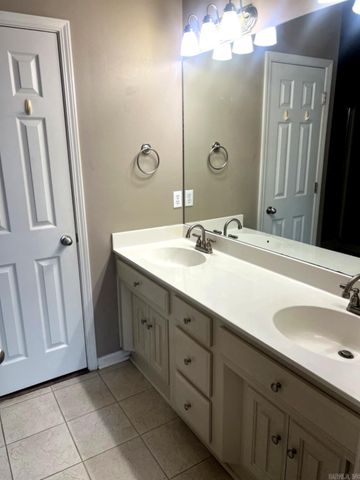 2925 Jadestone Drive, Sherwood, AR 72120