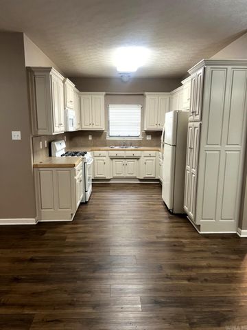 2925 Jadestone Drive, Sherwood, AR 72120