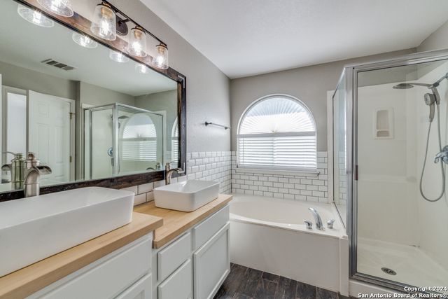 435 Dandelion Bend, San Antonio, TX 78245