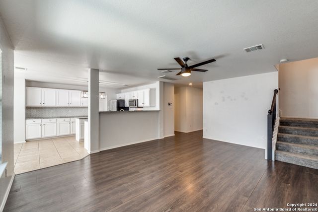 435 Dandelion Bend, San Antonio, TX 78245