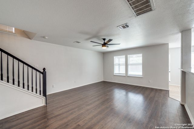 435 Dandelion Bend, San Antonio, TX 78245