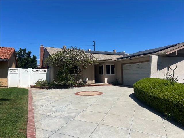 506 Pierpont, Costa Mesa, CA 92626
