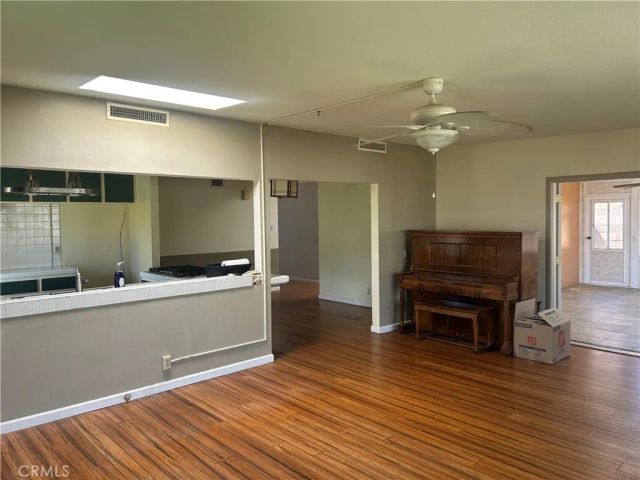 506 Pierpont, Costa Mesa, CA 92626
