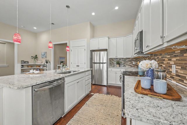 5033 Song Sparrow Way, Summerville, SC 29483