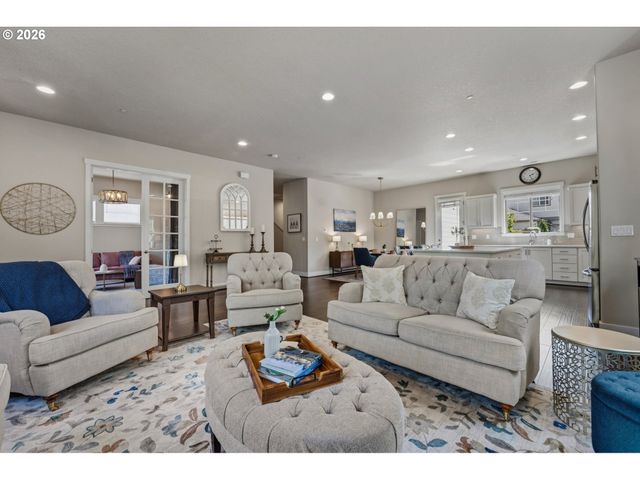 28270 Sw PARIS Ave, Wilsonville, OR 97070