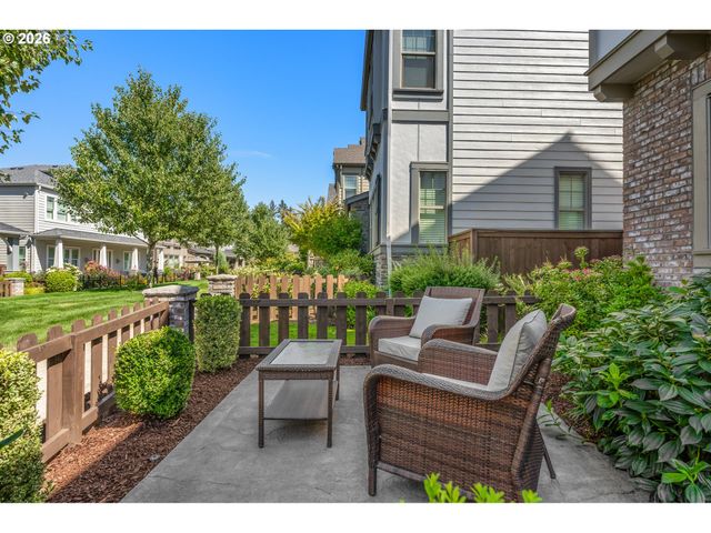 28270 Sw PARIS Ave, Wilsonville, OR 97070