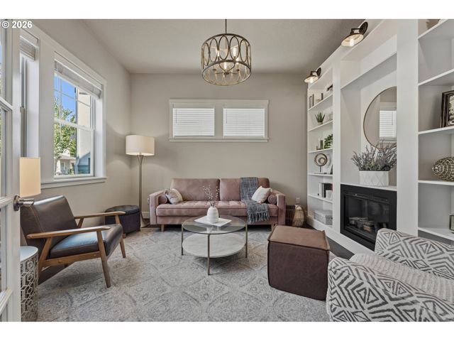 28270 Sw PARIS Ave, Wilsonville, OR 97070