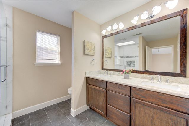 2122 Highland Hills Drive, Sugar Land, TX 77478