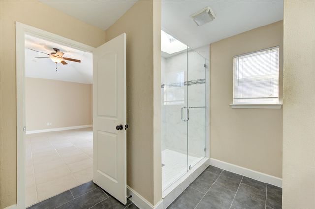 2122 Highland Hills Drive, Sugar Land, TX 77478