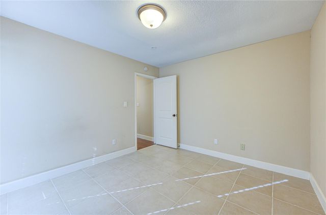 2122 Highland Hills Drive, Sugar Land, TX 77478