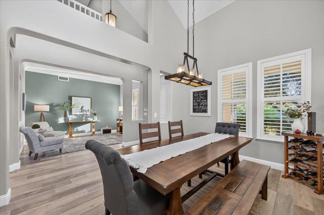 1943 N Douglas Avenue, Clovis, CA 93619