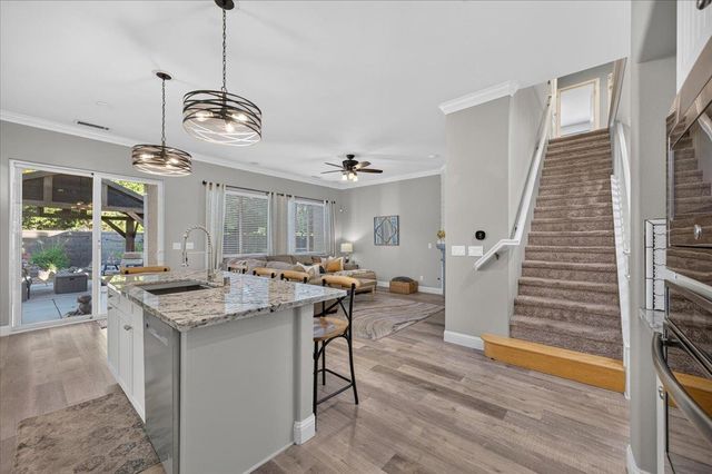 1943 N Douglas Avenue, Clovis, CA 93619