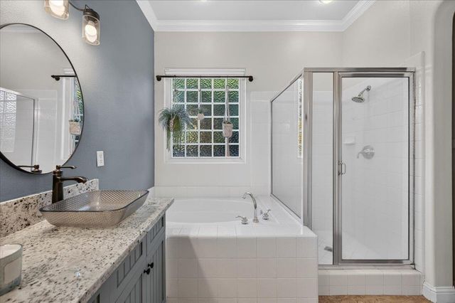 1943 N Douglas Avenue, Clovis, CA 93619