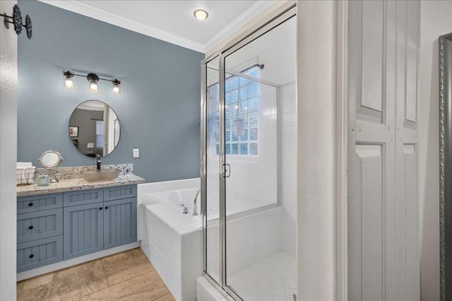 1943 N Douglas Avenue, Clovis, CA 93619